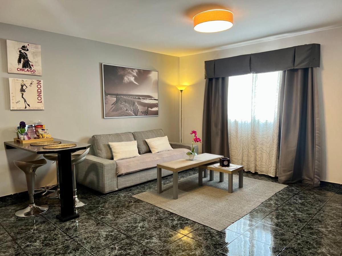 Apartamentos Dalia Vecindario Kültér fotó