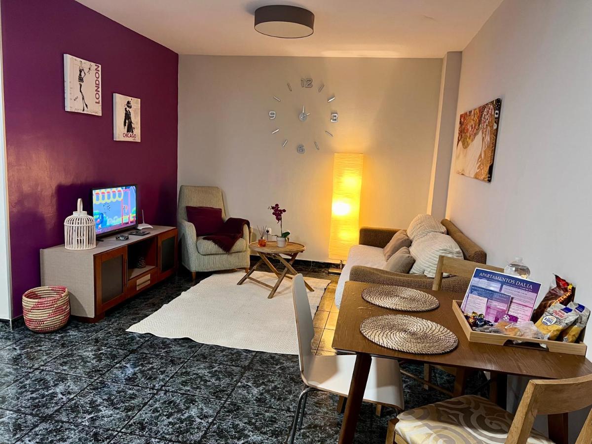 Apartamentos Dalia Vecindario Kültér fotó