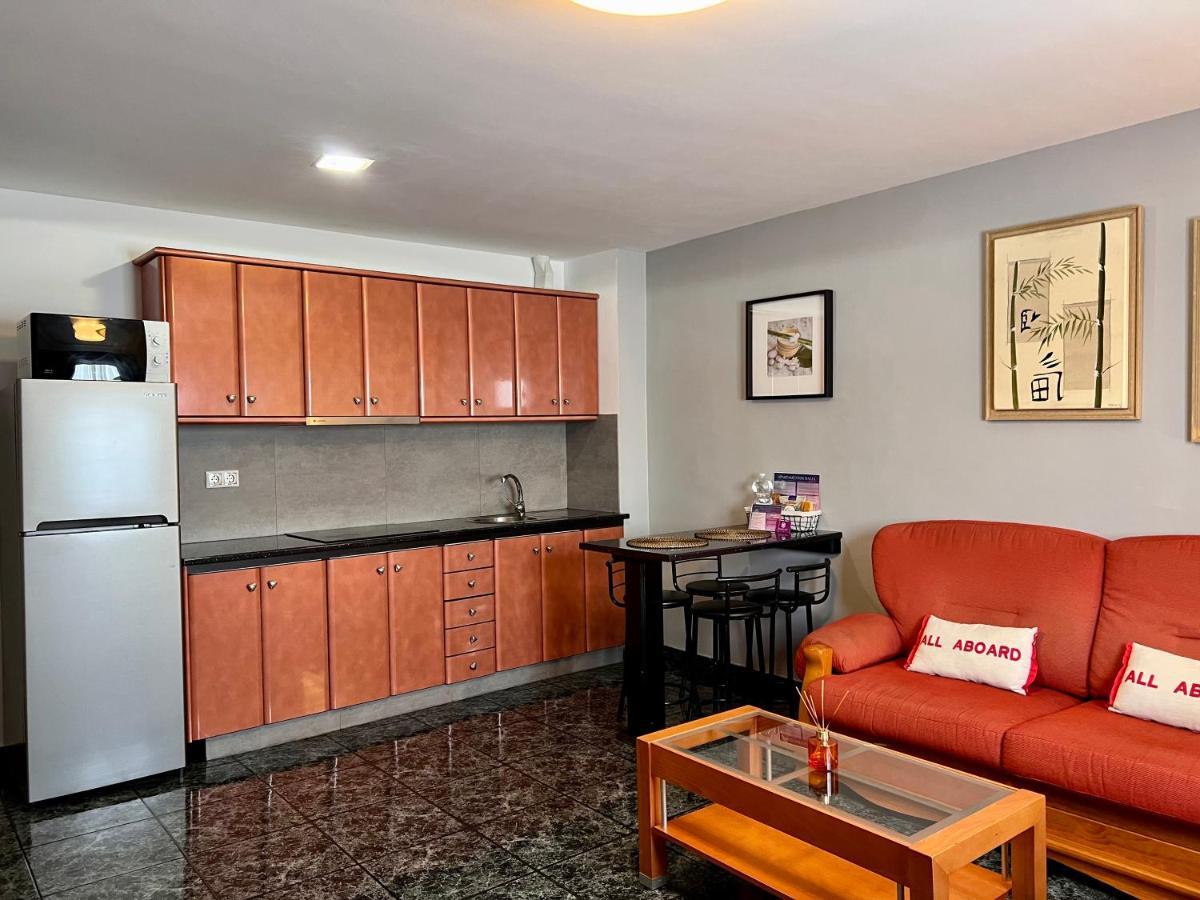 Apartamentos Dalia Vecindario Kültér fotó