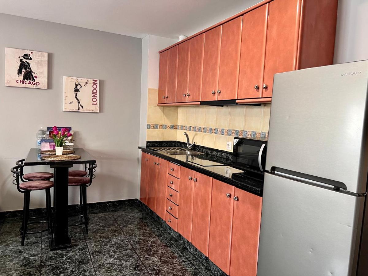 Apartamentos Dalia Vecindario Kültér fotó