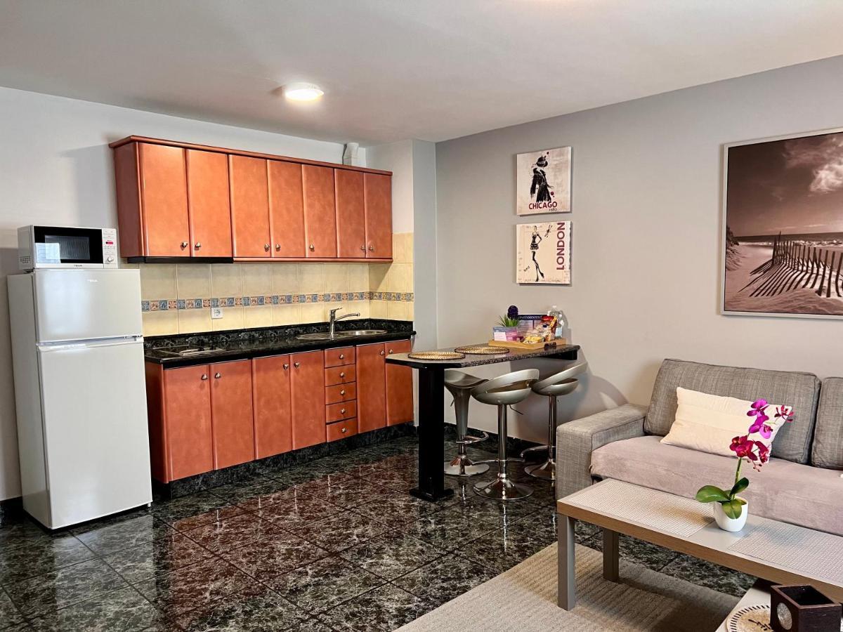 Apartamentos Dalia Vecindario Kültér fotó